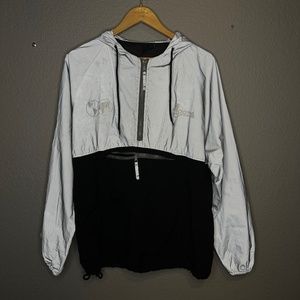 UNIQUE AGORA HOLOGRAPHIC WIND BREAKER